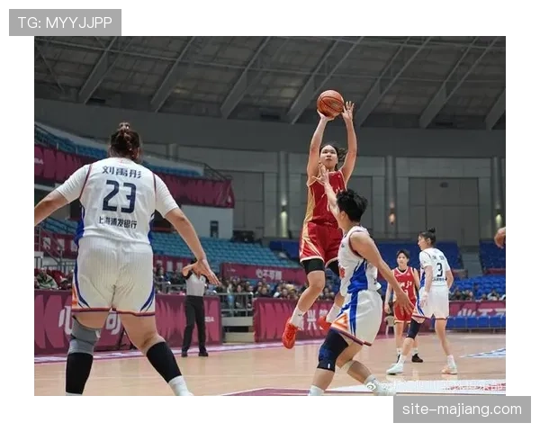 浙江女篮万济圆内线苦撑 对阵广东获12+5独木难支